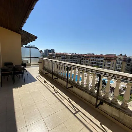 Lejlighed With Pool View In Royal Sun