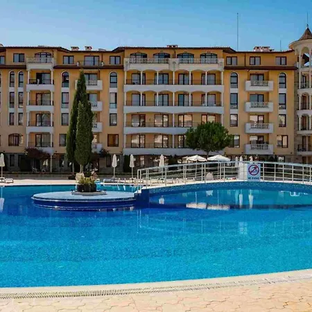 With Pool View In Royal Sun Lejlighed *